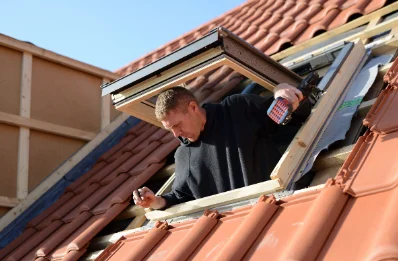 Pose de fenêtres de toit Velux à Ger